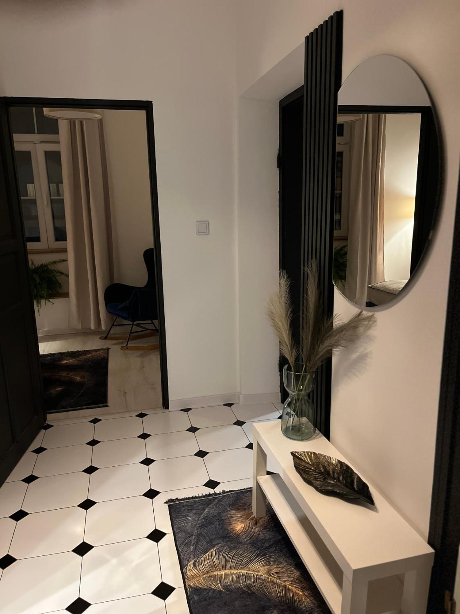 Apartamenty Luczkowskiego Z Widokiem Na Studnie 3 Chełm المظهر الخارجي الصورة